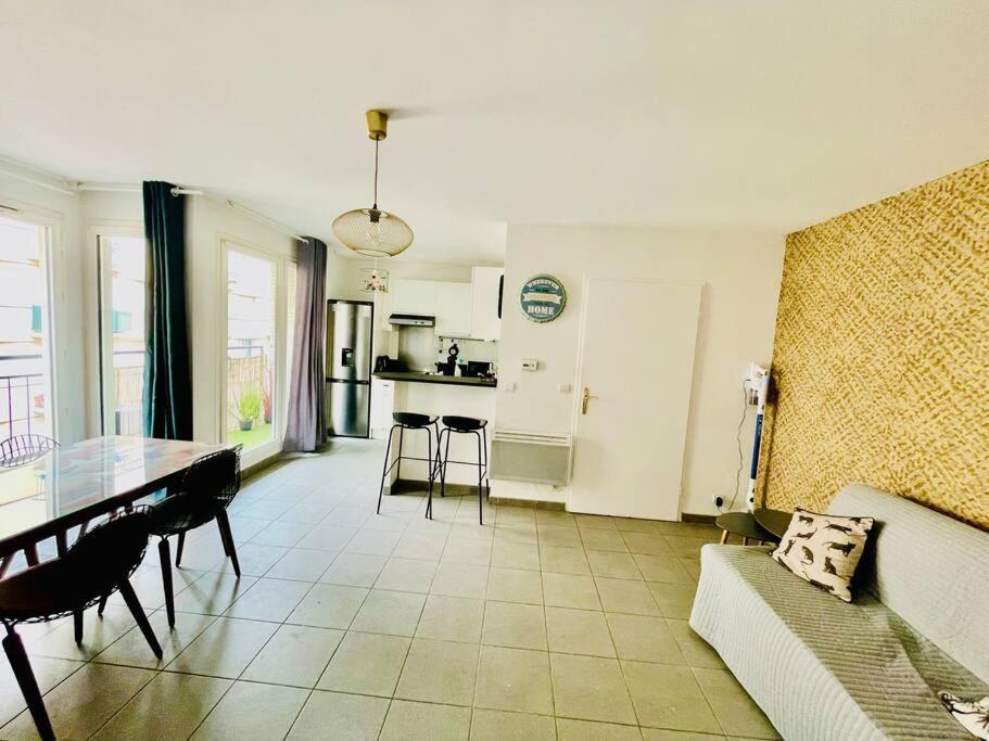Appartement 4 Pers A 5 Min De Paris سانت أويه المظهر الخارجي الصورة